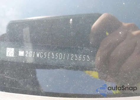 2013 Chevrolet Impala Ltz z USA, uszkodzony, nr VIN 2G1WC5E35D1123653